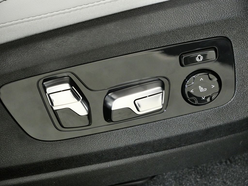 Thumbnail: 2026 BMW X5 - 22