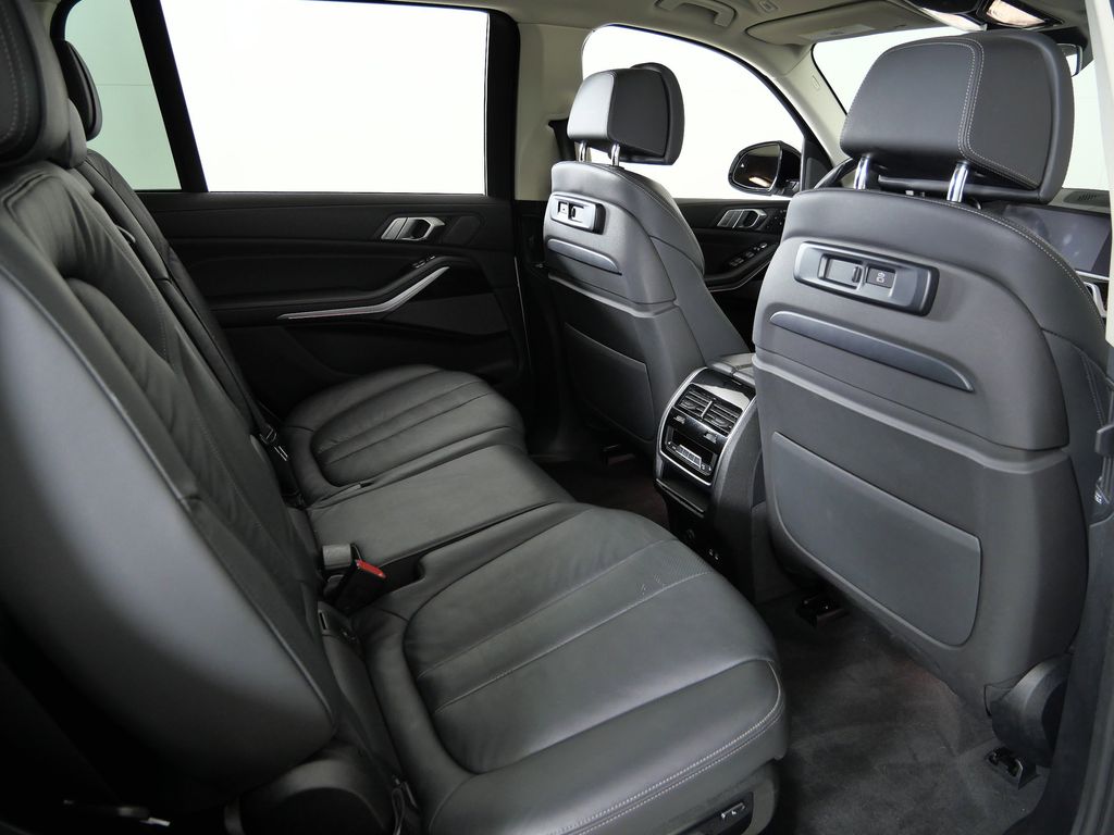 Thumbnail: 2019 BMW X7 - 26