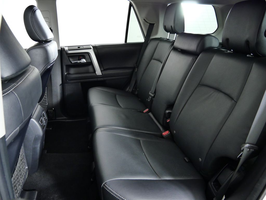 Thumbnail: 2022 Toyota 4Runner - 30