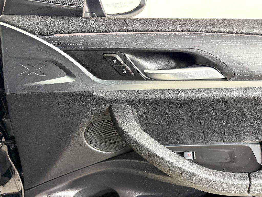2022 BMW X3 xDrive30i 29