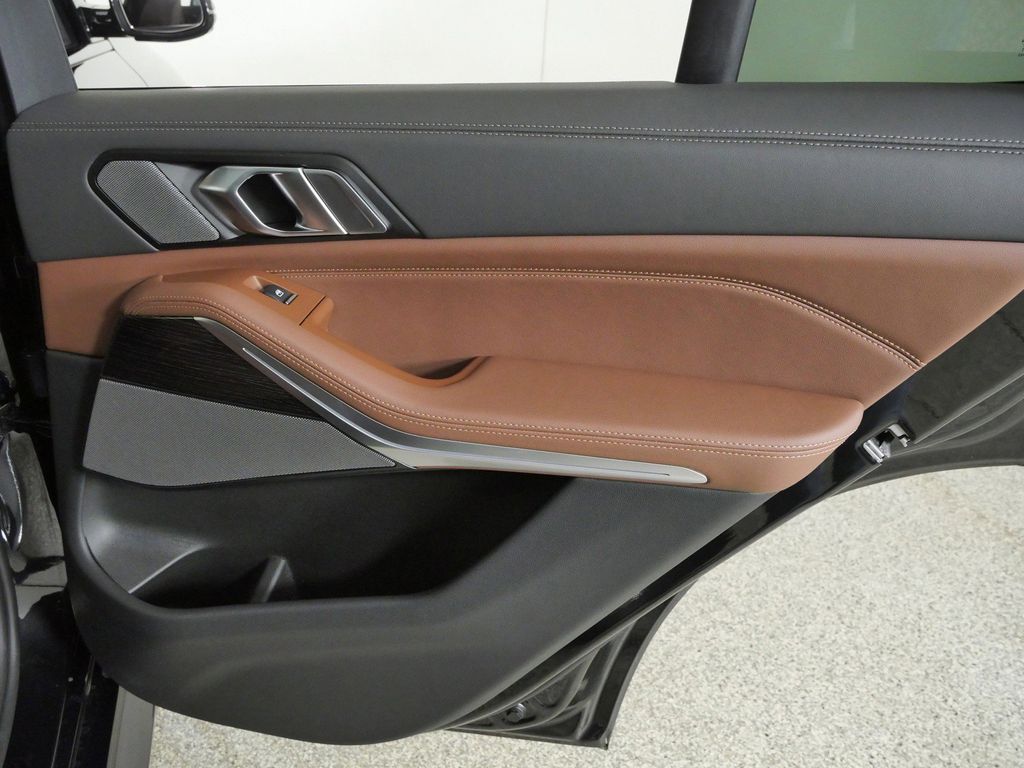 Thumbnail: 2026 BMW X5 - 25