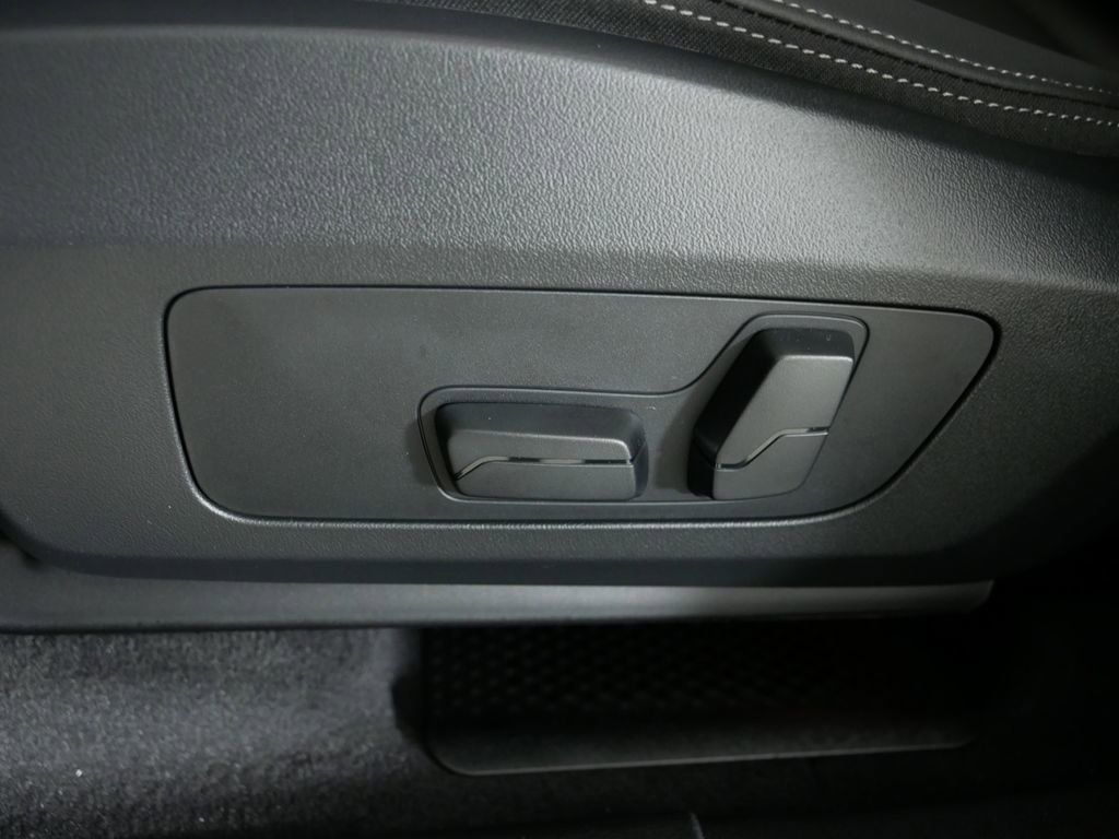 Thumbnail: 2025 BMW X1 - 37