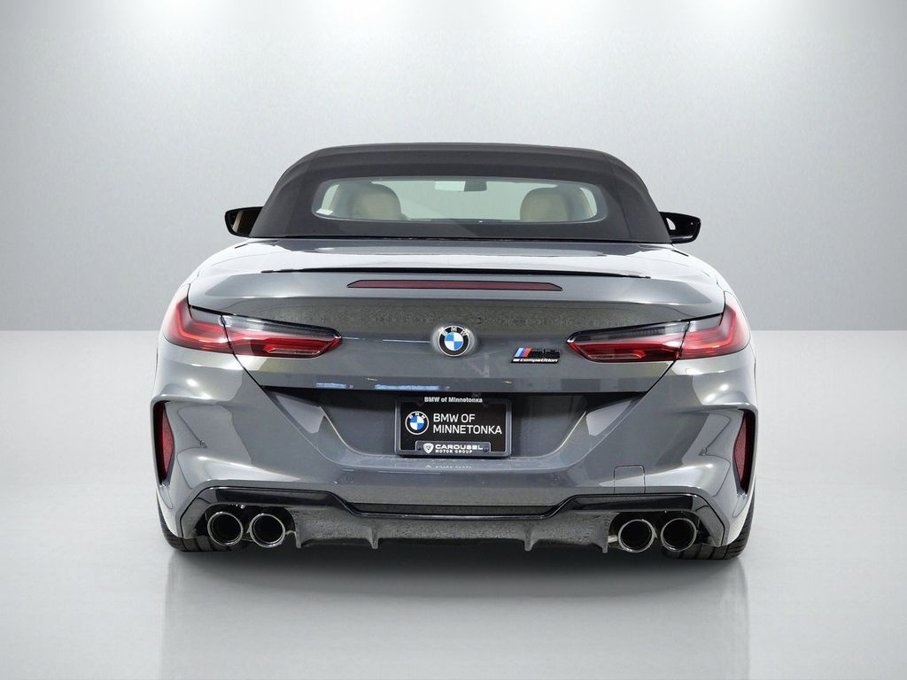 Thumbnail: 2025 BMW M8 - 10