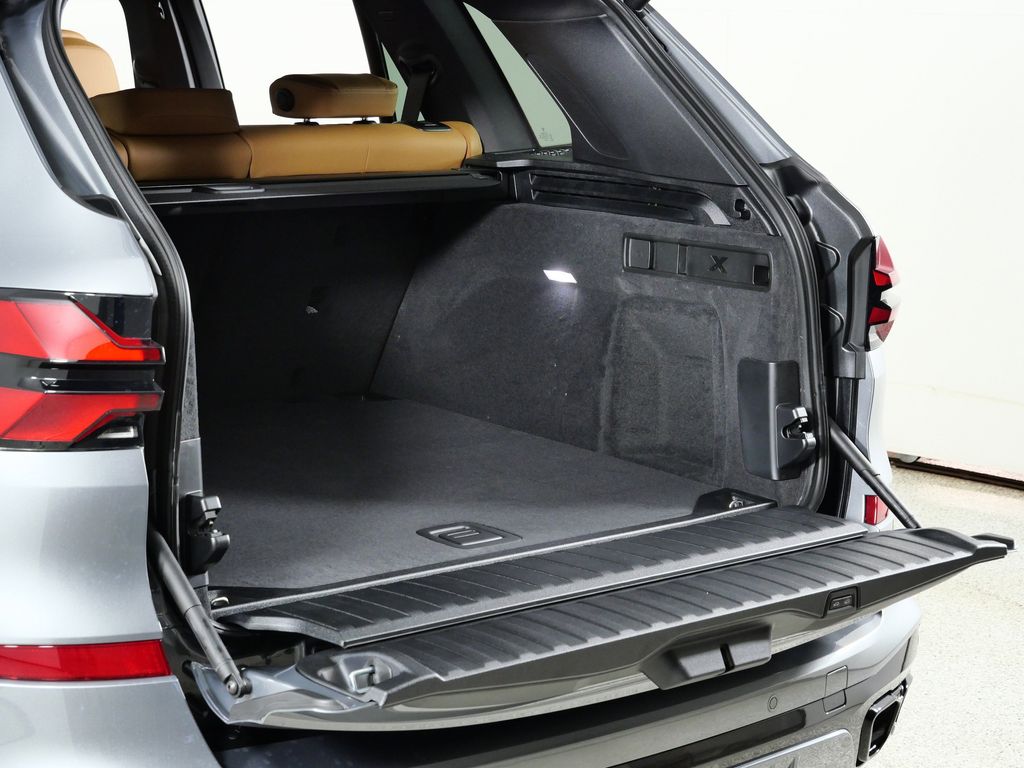 Thumbnail: 2026 BMW X5 - 29