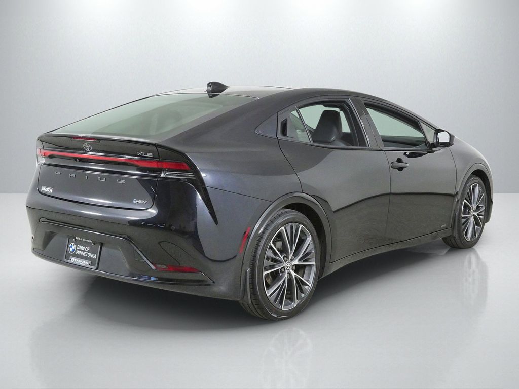 Thumbnail: 2024 Toyota Prius - 10