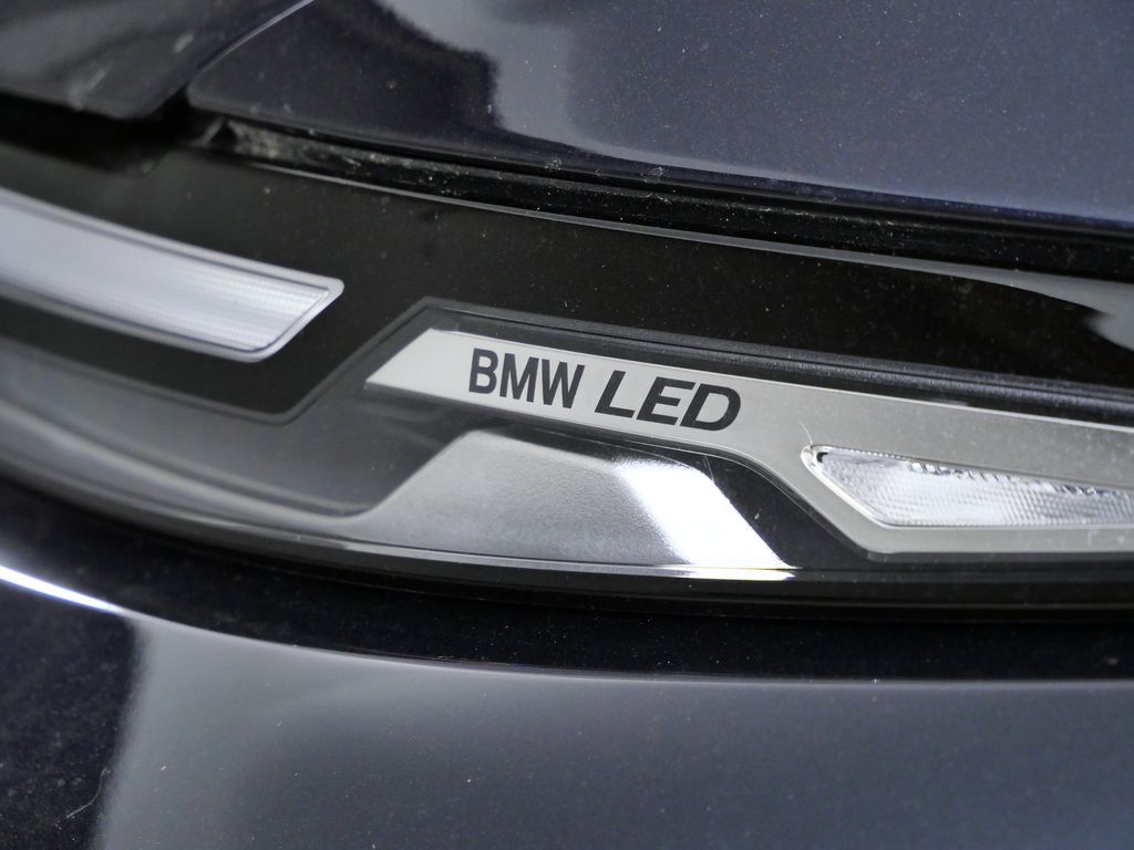 Thumbnail: 2026 BMW X7 - 4