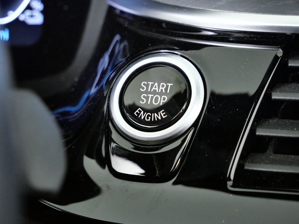 Thumbnail: 2023 BMW 5 Series - 51