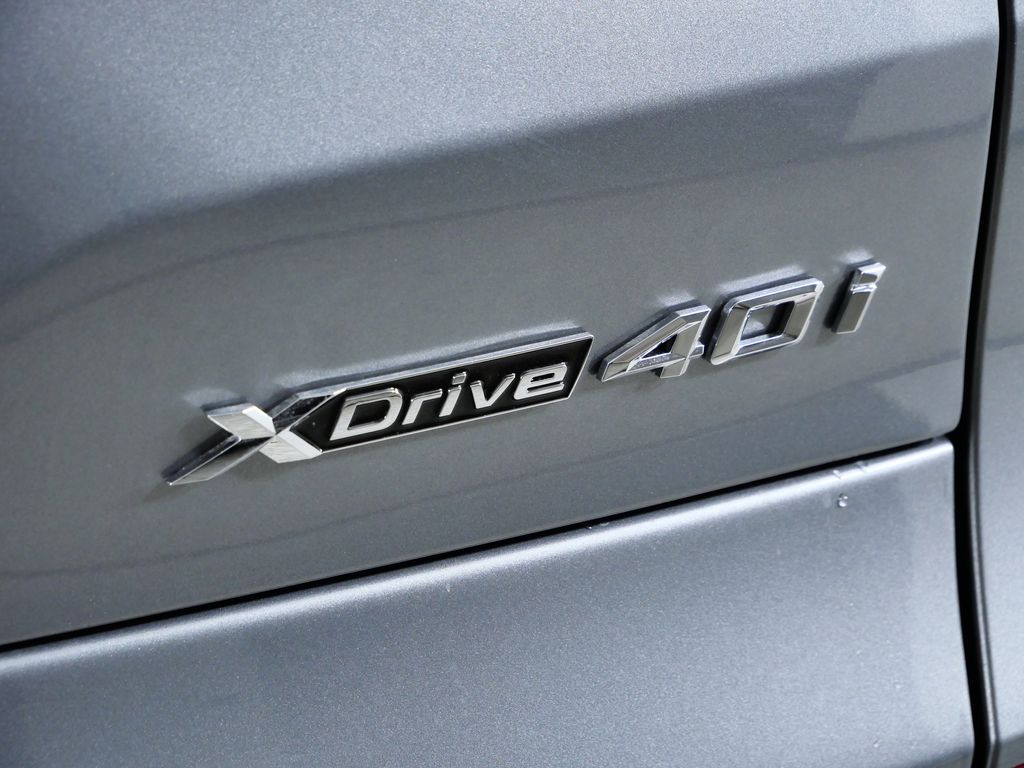 Thumbnail: 2026 BMW X5 - 12