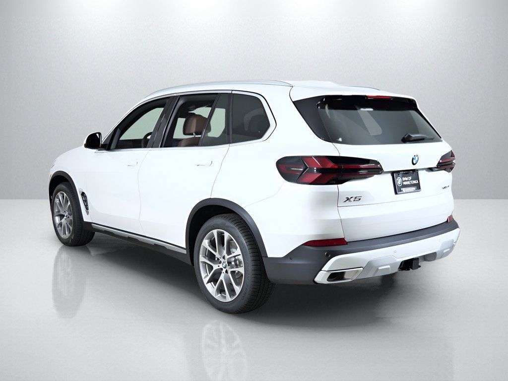 Thumbnail: 2026 BMW X5 - 15