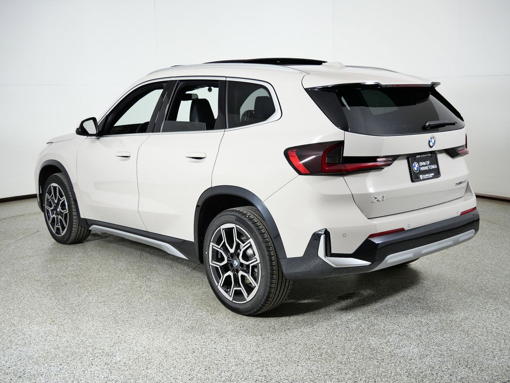 Thumbnail: 2026 BMW X1 - 14