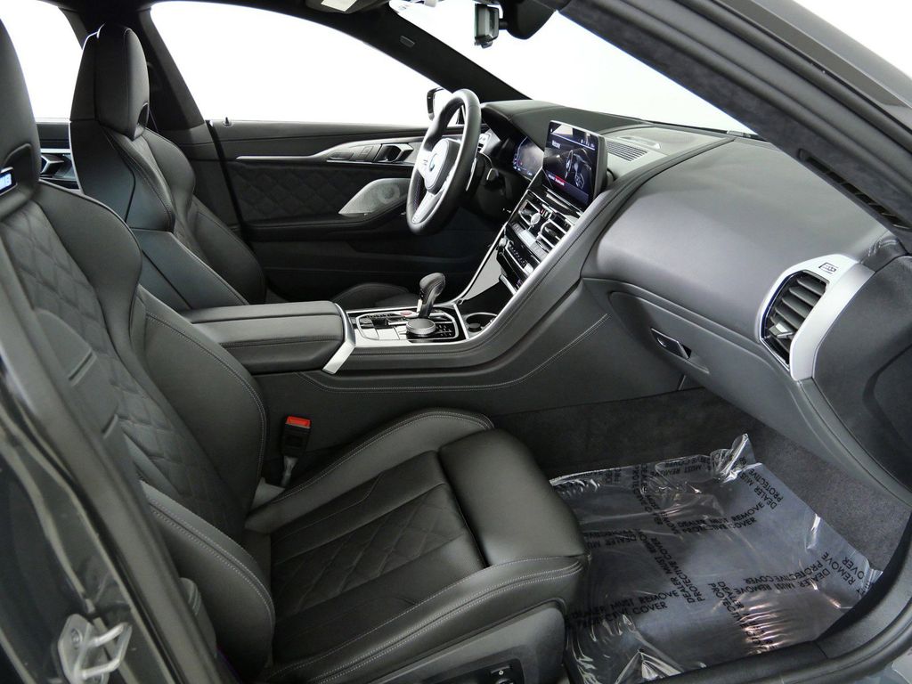 Thumbnail: 2025 BMW M8 - 20