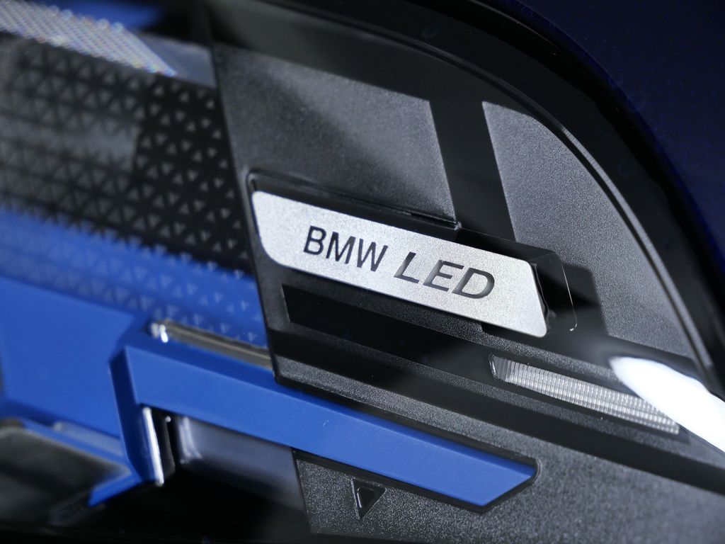 Thumbnail: 2026 BMW X5 - 4