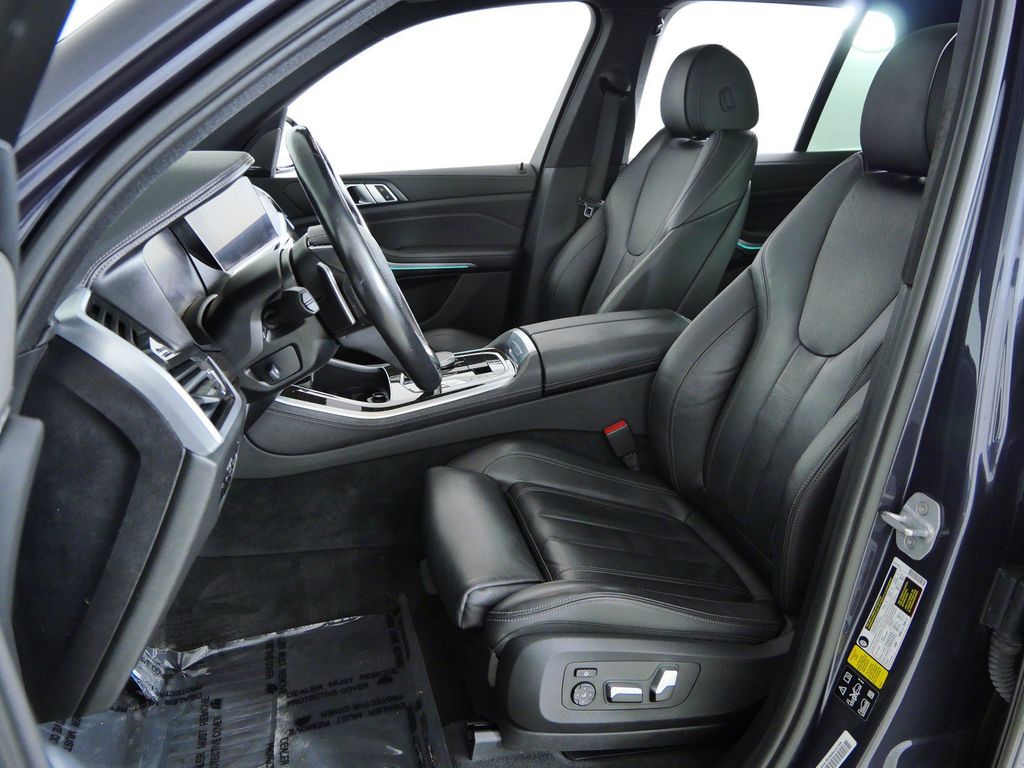Thumbnail: 2020 BMW X5 - 32