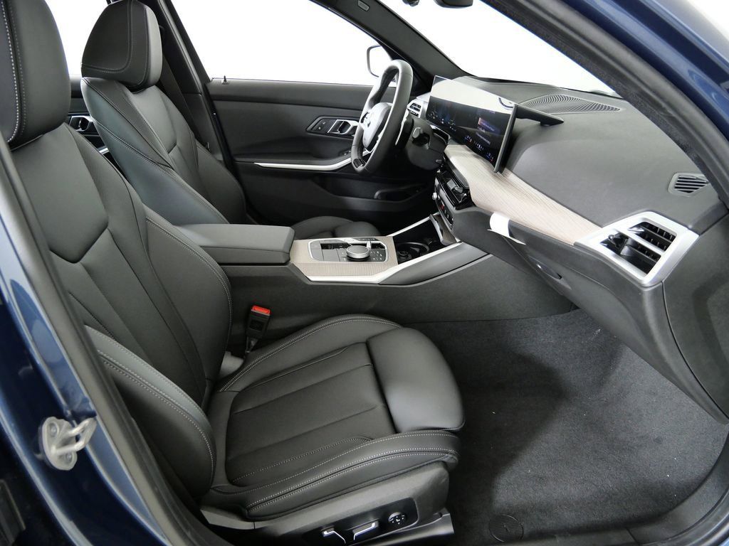 Thumbnail: 2026 BMW 3 Series - 22