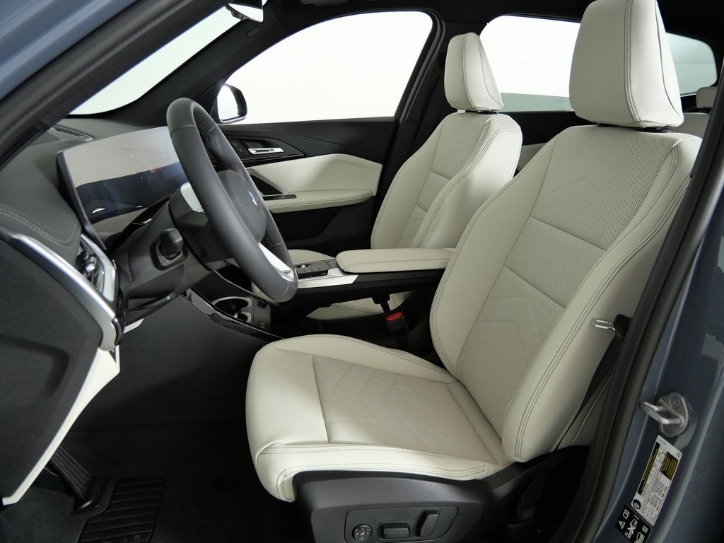 Thumbnail: 2026 BMW X1 - 33