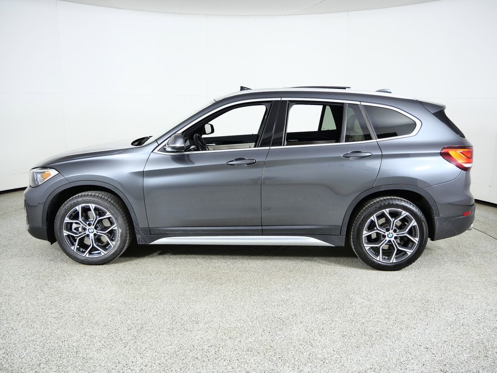 Thumbnail: 2022 BMW X1 - 16