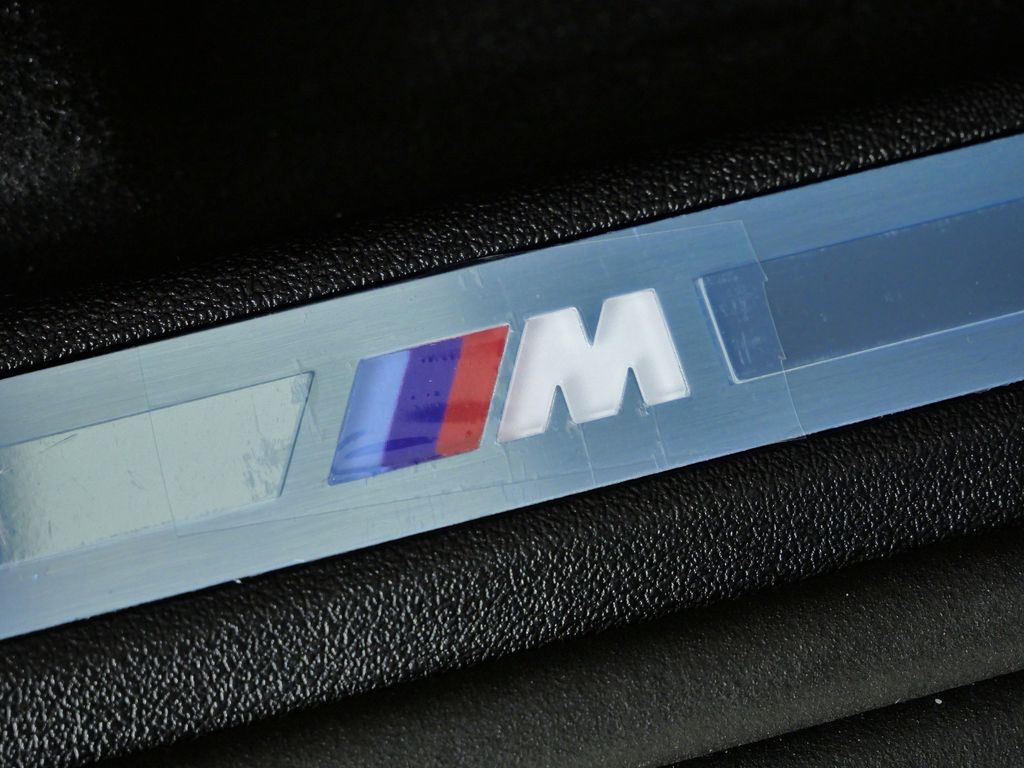 Thumbnail: 2026 BMW X7 - 23