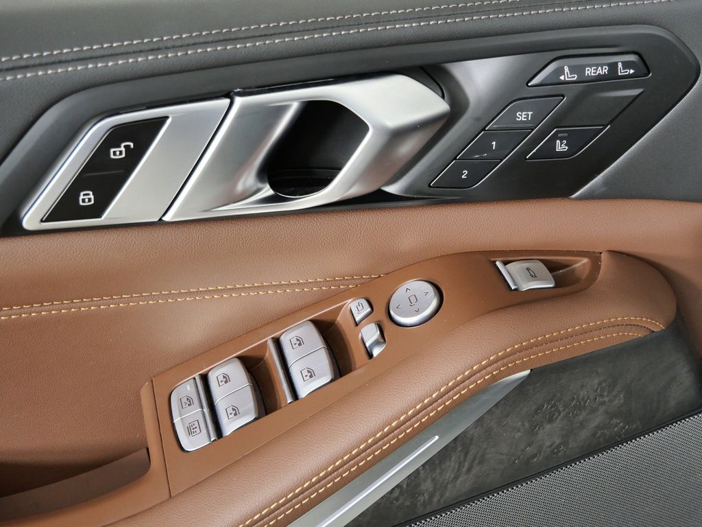 Thumbnail: 2023 BMW X7 - 44