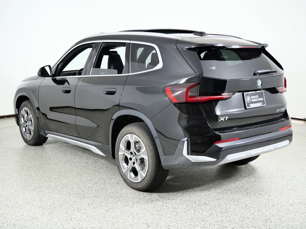 Thumbnail: 2026 BMW X1 - 16