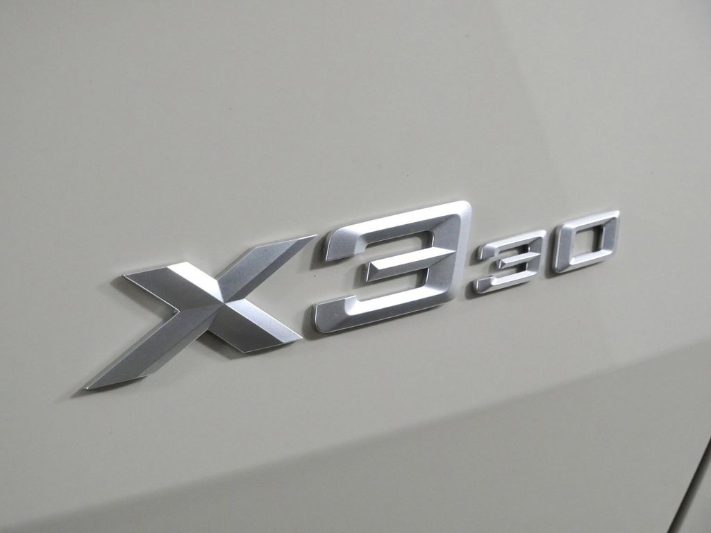 Thumbnail: 2026 BMW X3 - 12
