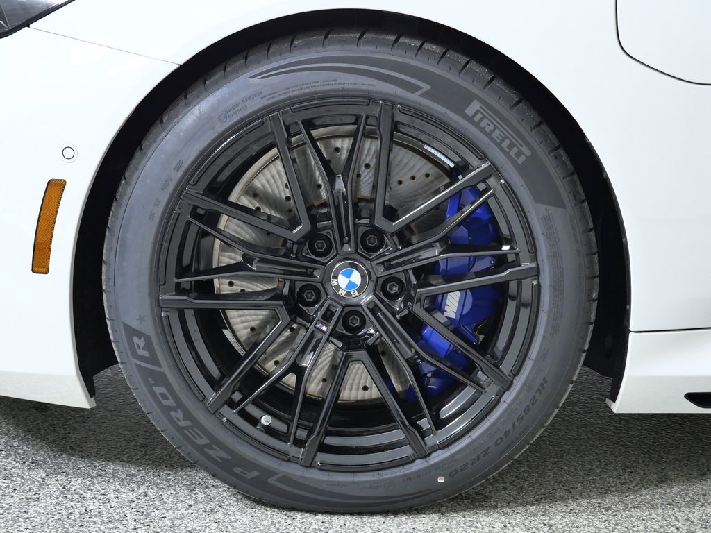 Thumbnail: 2026 BMW M5 - 17