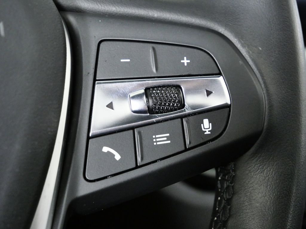 Thumbnail: 2023 BMW 3 Series - 44