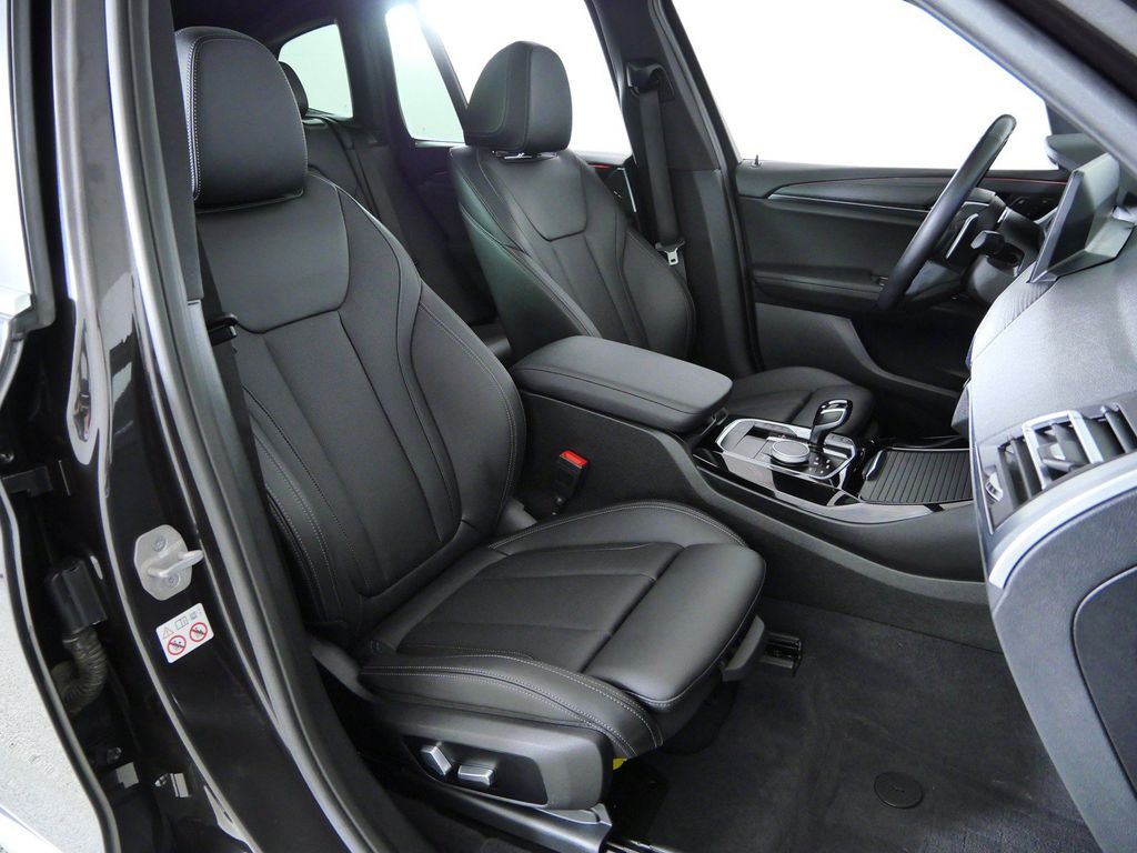 Thumbnail: 2023 BMW X3 - 23