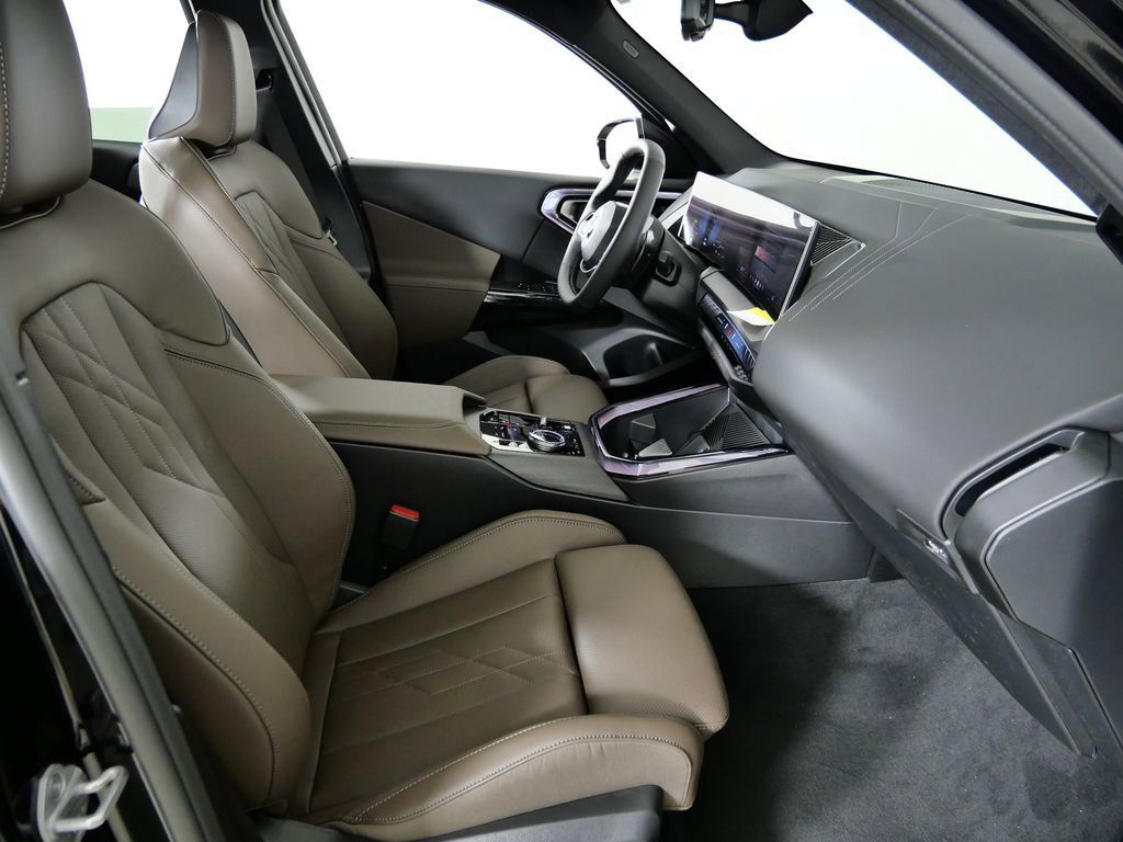 Thumbnail: 2026 BMW X3 - 23