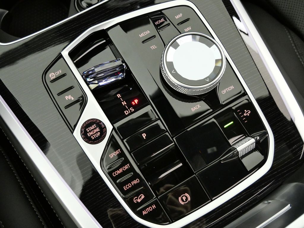 Thumbnail: 2026 BMW X5 - 48