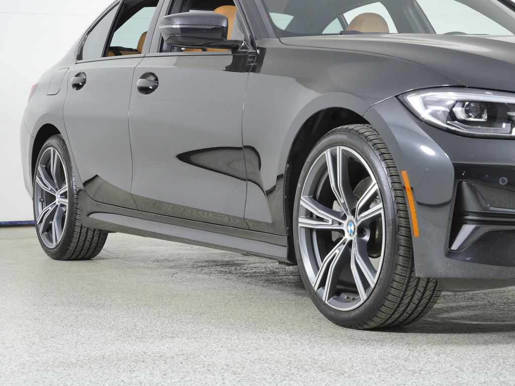 Thumbnail: 2022 BMW 3 Series - 7
