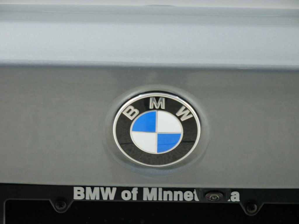 Thumbnail: 2025 BMW 3 Series - 14