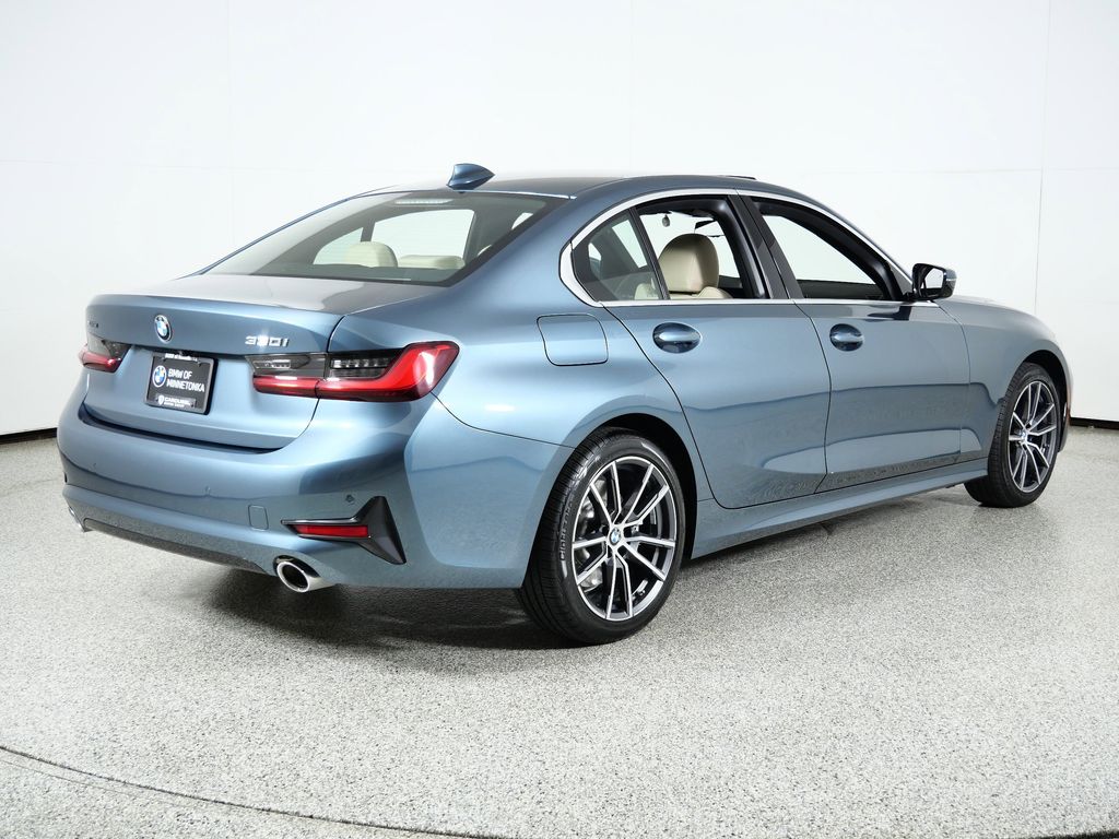 Thumbnail: 2020 BMW 3 Series - 10