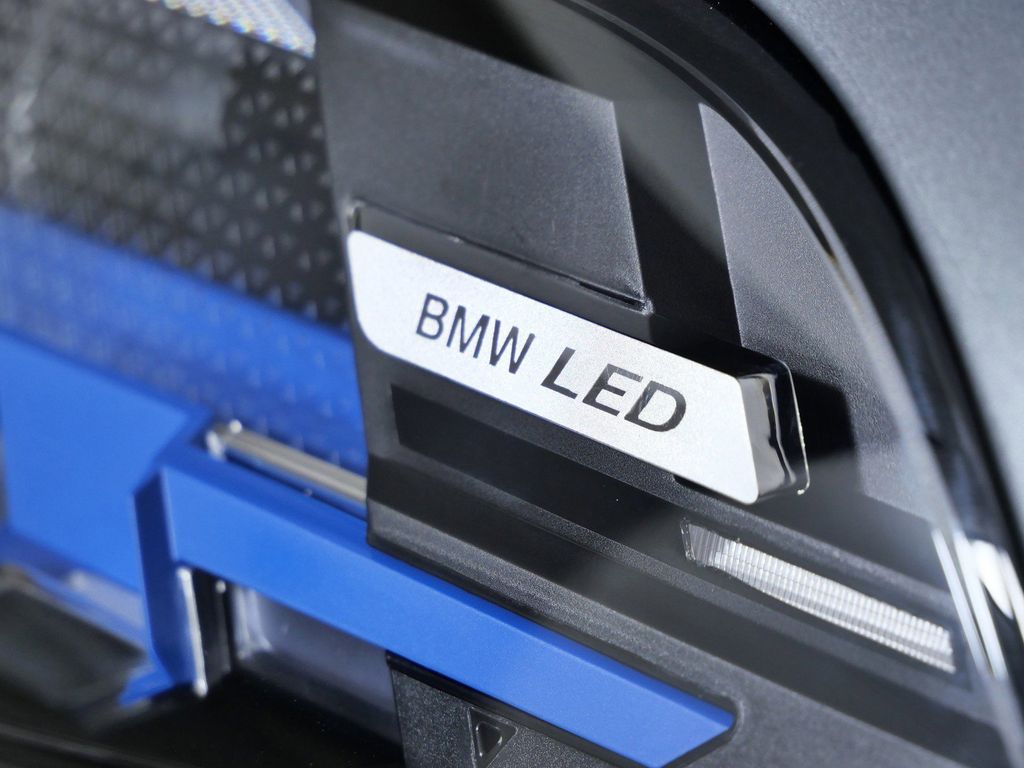 Thumbnail: 2026 BMW X5 - 4