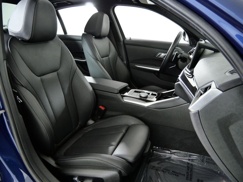 Thumbnail: 2023 BMW 3 Series - 26