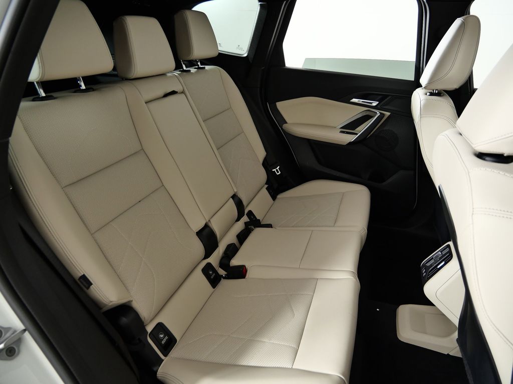 Thumbnail: 2025 BMW X1 - 30