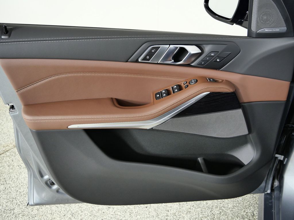 Thumbnail: 2026 BMW X5 - 34