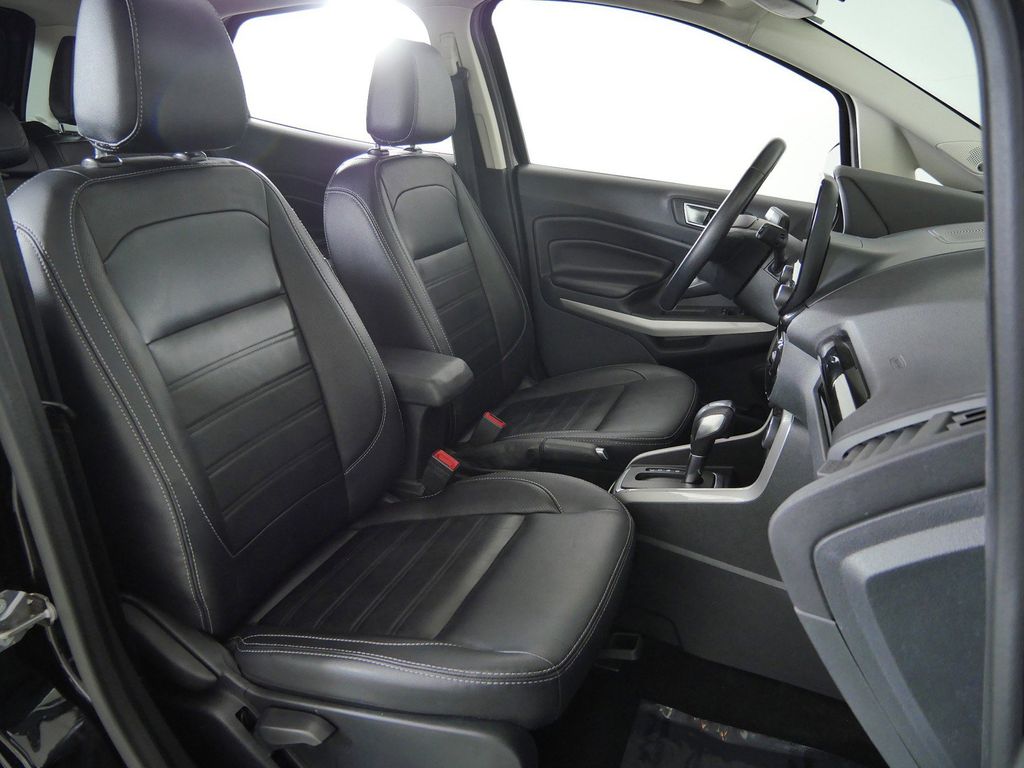 Thumbnail: 2018 Ford EcoSport - 21