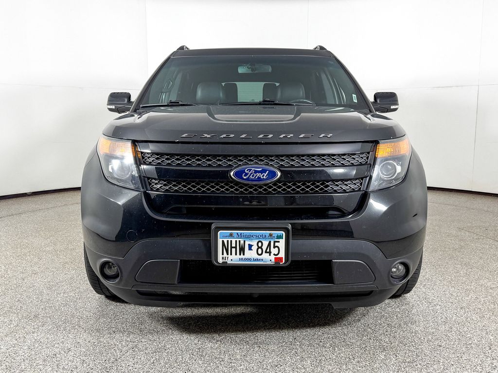 Thumbnail: 2015 Ford Explorer - 3