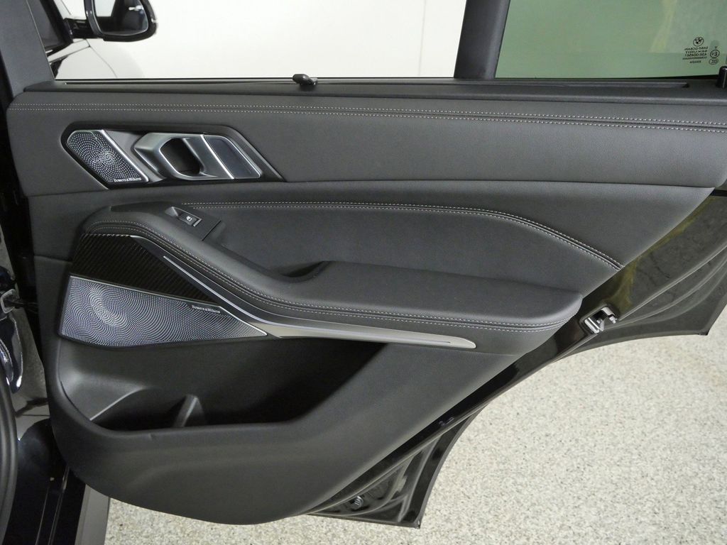 Thumbnail: 2026 BMW X5 - 25
