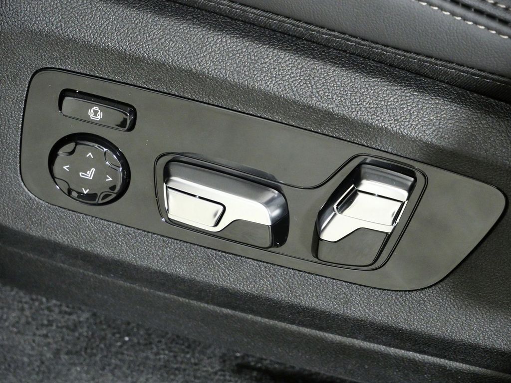 Thumbnail: 2026 BMW X5 - 39