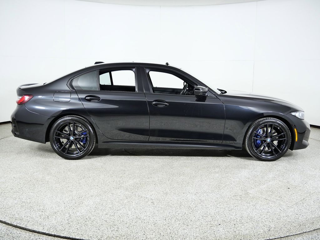 Thumbnail: 2023 BMW 3 Series - 10