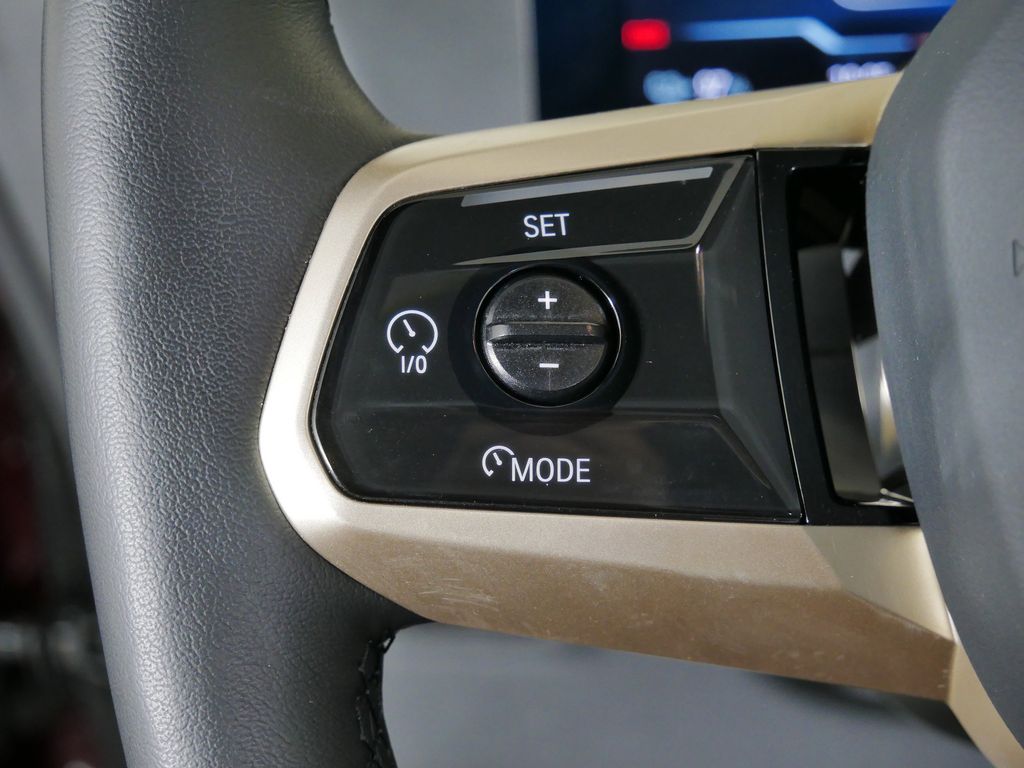 Thumbnail: 2023 BMW iX - 45