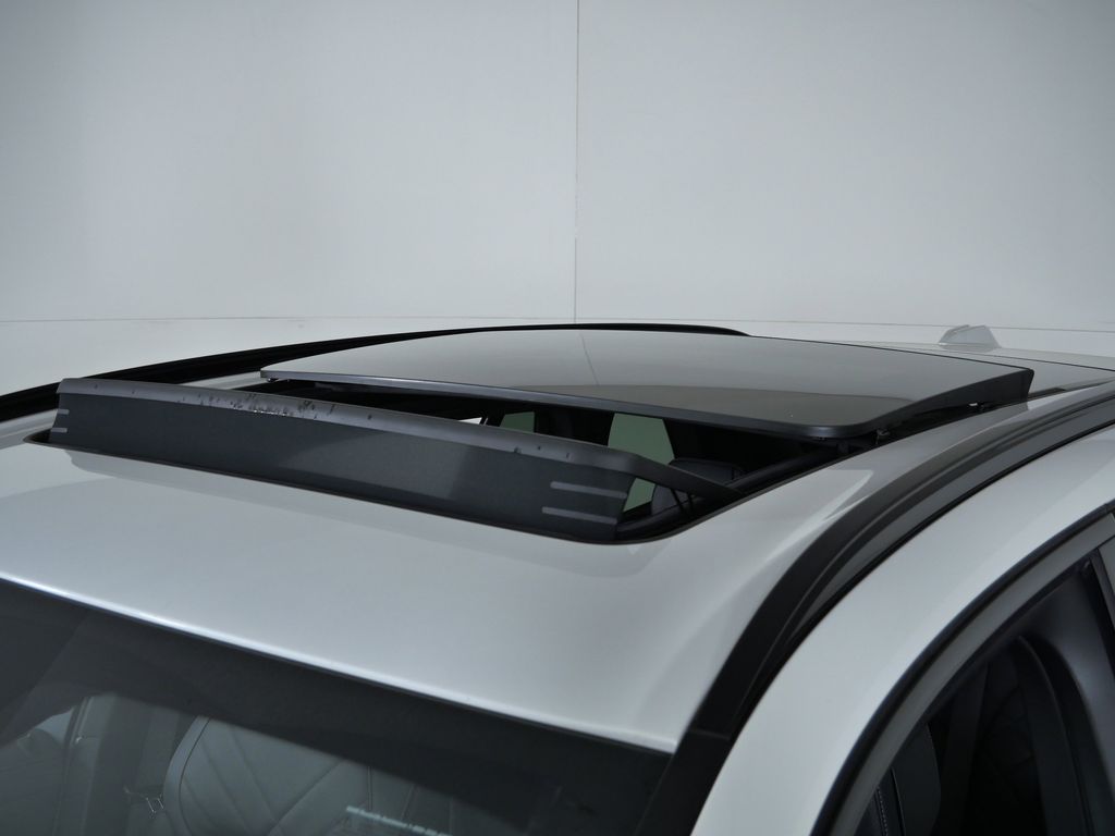 Thumbnail: 2026 BMW X5 - 18