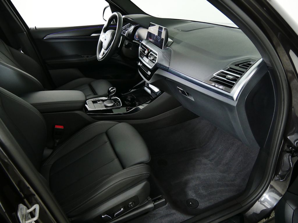 Thumbnail: 2024 BMW X3 - 24