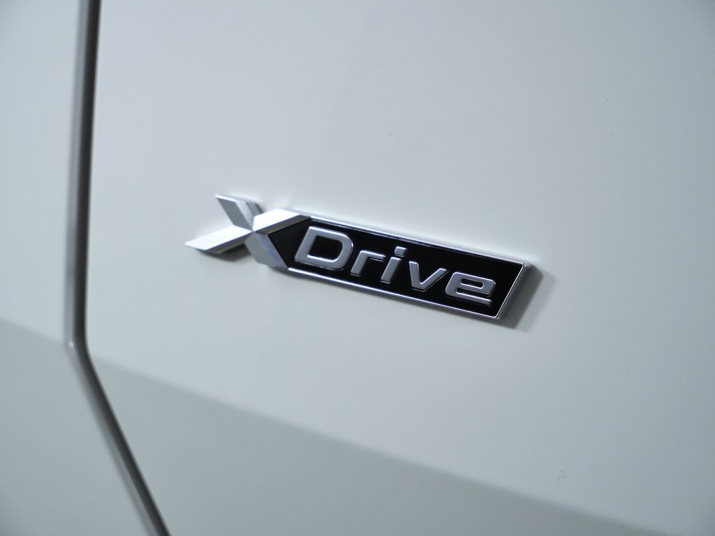 Thumbnail: 2026 BMW X3 - 13