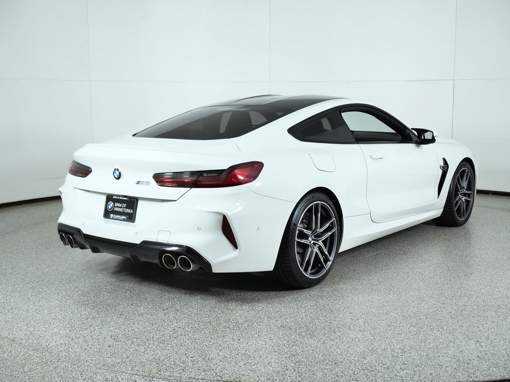 Thumbnail: 2020 BMW M8 - 9