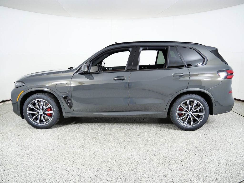 Thumbnail: 2026 BMW X5 - 15