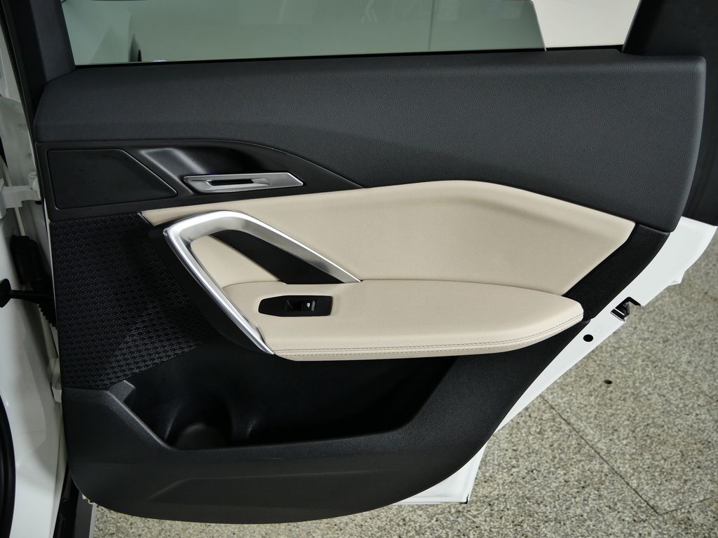 Thumbnail: 2025 BMW X1 - 28