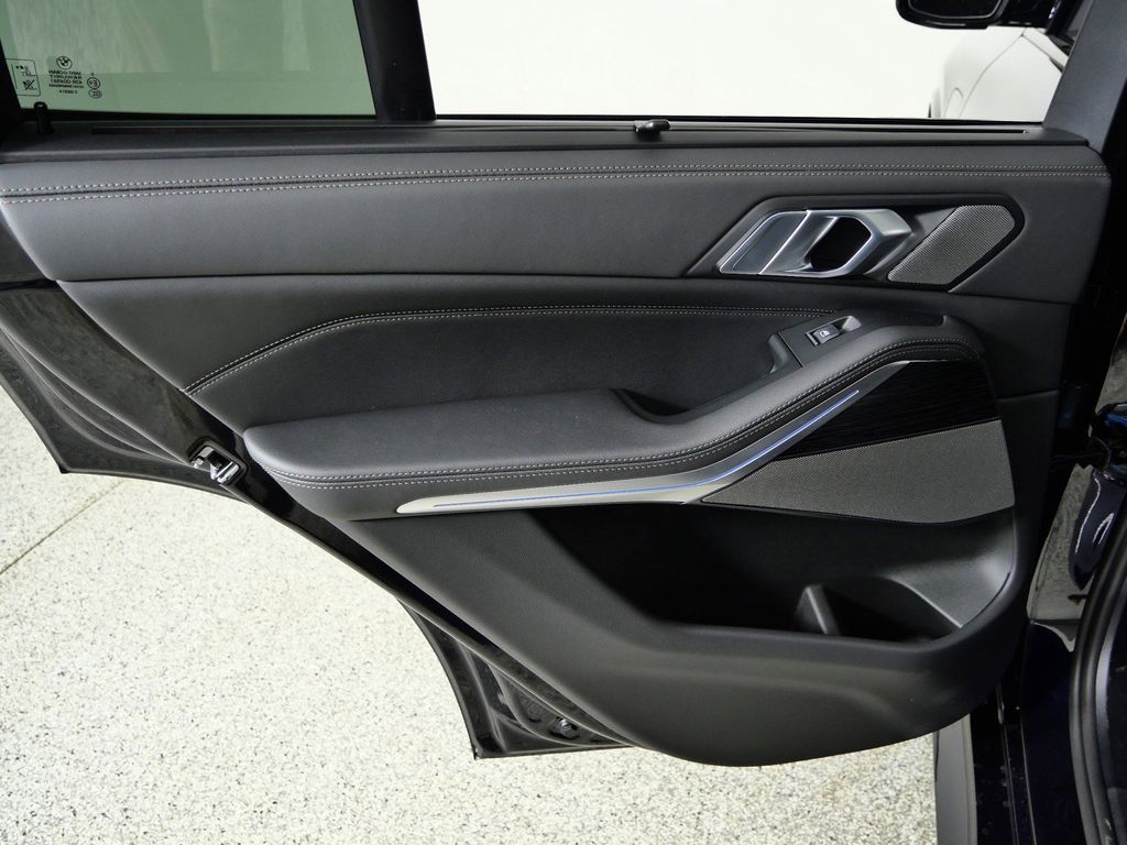 Thumbnail: 2026 BMW X5 - 31