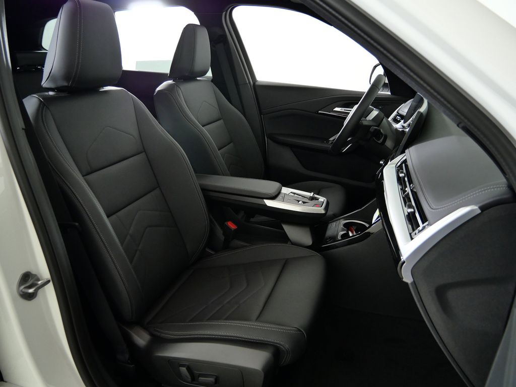 Thumbnail: 2026 BMW X1 - 21